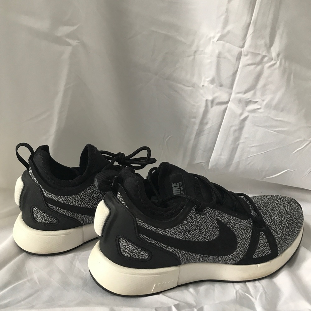 Nike Women’s Dual Racer Ankle High Running Sneaker